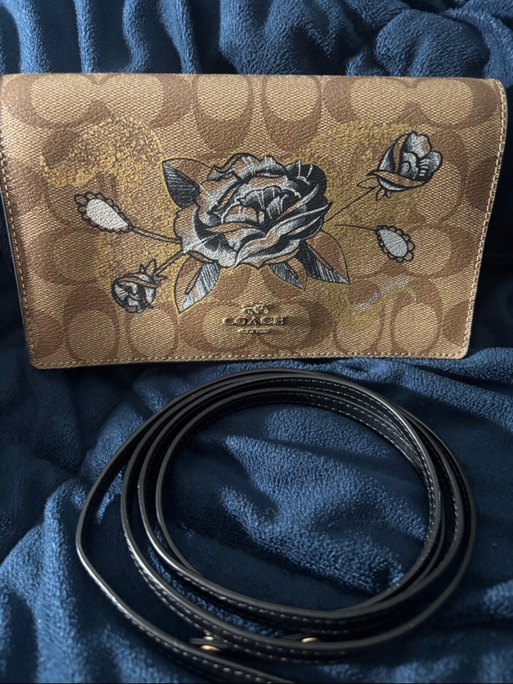 COACH CHELSEA TATTOO ROSE HAYDEN FOLD OVER CROSSBODY TAN/BLACK GLITTER 76771 EUC - Picture 3 of 16